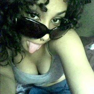 Meet your Posher, Armida